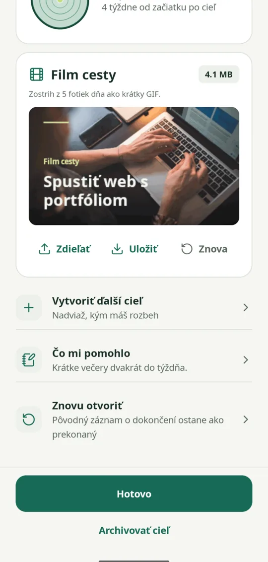 Dokončený cieľ s filmom cesty z fotiek dňa